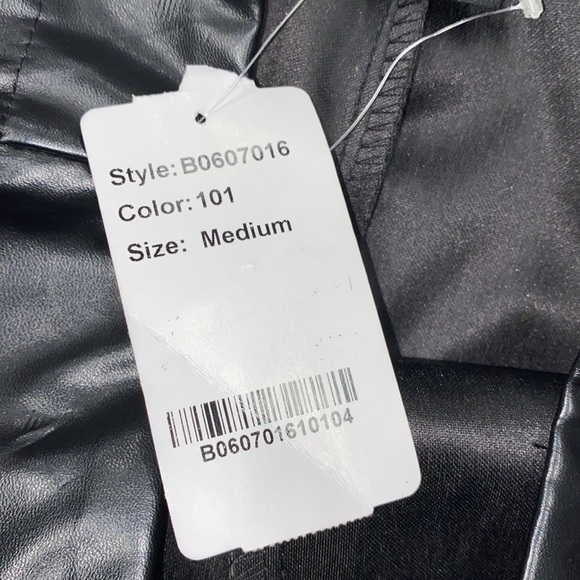Suzanne Betro black faux leather pants size medium new with tags - Picture 5 of 6